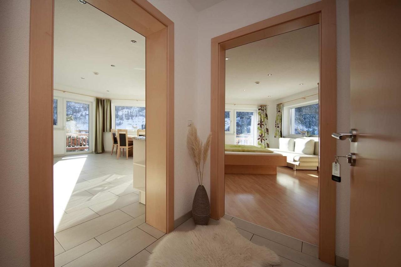 Mount Everest Apartment *