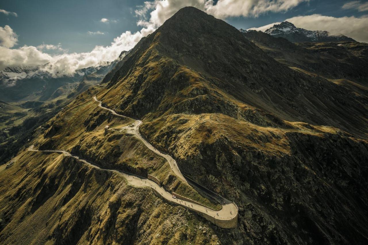 Mount Everest